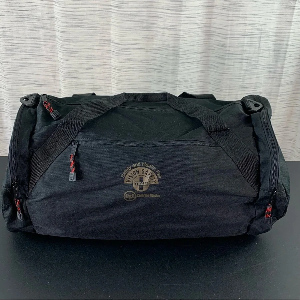 Leed’s Black Men's Duffle Bag